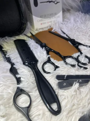 Tesoura com kit Profissional pra Corte