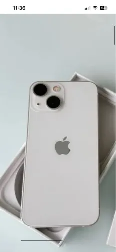 iPhone 13 traseira trincada e bateria em manutenção 