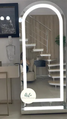 Espelho móvel com led 
