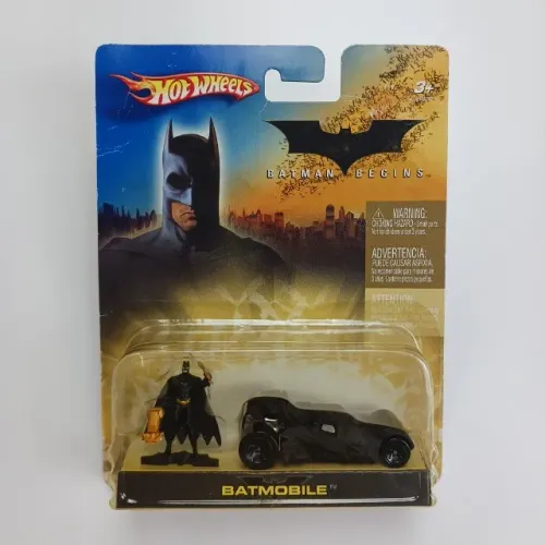 Conjunto Hot Wheels Batman Begins - Batmobile Tumbler e Figura Batman