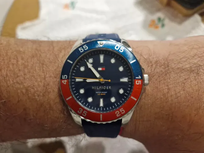 Relógio Tommy Hilfiger masculino original - estado de novo