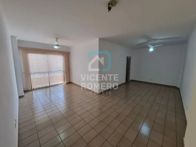 Apartamento Padrão Amplo Para Locação 3 quartos 1 Suite com Armários Embutidos