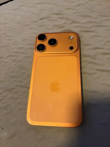 vendo iphone xr 64gb transformado num iphone 17 pro 1200$$