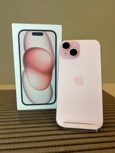 iPhone 15 128GB Rosa Seminovo 90% - Retire em loja física na Savassi