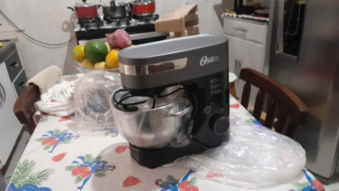 Batedeira Planetária Oster 4 litros