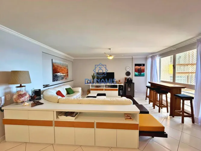 APARTAMENTO À VENDA NA PRAIA DAS PITANGUEIRAS - PRÉDIO FRENTE MAR