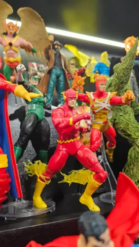McFarlane DC Flash Barry Allen