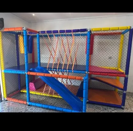 Kid play com 3.80 de comprimento x 2.0 de altura x 1.50 de largura