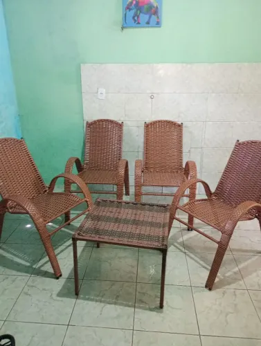 Conjunto de cadeiras fixas