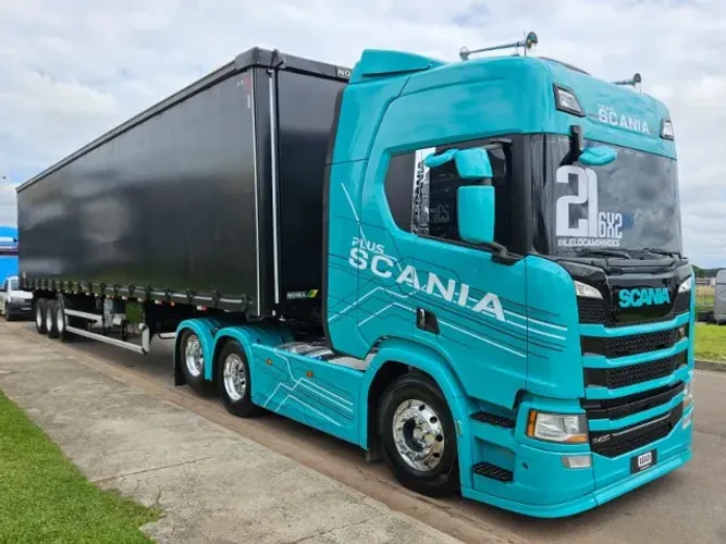 Scania R450 6x2 Ano 21 Euro 5 Automático Top  + Sider Noma 30 plt 15.20 x 2.80 Sem pneus
