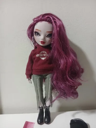 Scarlett Shadow High