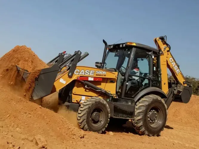 Oportunidade: Nova Retroescavadeira Case  580 N RD S2