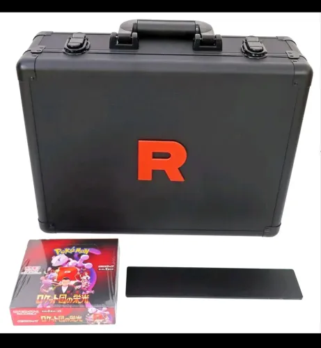 Maleta Equipe Rocket Pokémon Lacrada (ENCOMENDA)