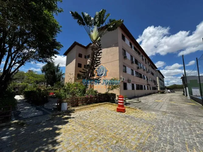 Apartamento com 3 Quartos + Wc Social à Venda, 61 m² por R$ 150.000,00 - Cajazeiras - Fort