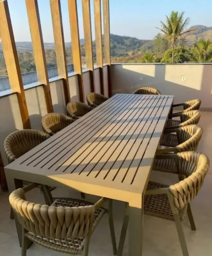 Mesa área gourmet com cadeiras em tricô náutico