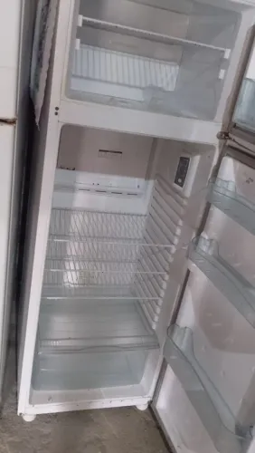 Geladeira pra retirada de peças 