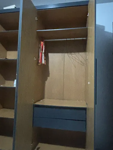 Guarda roupa casal 6 portas