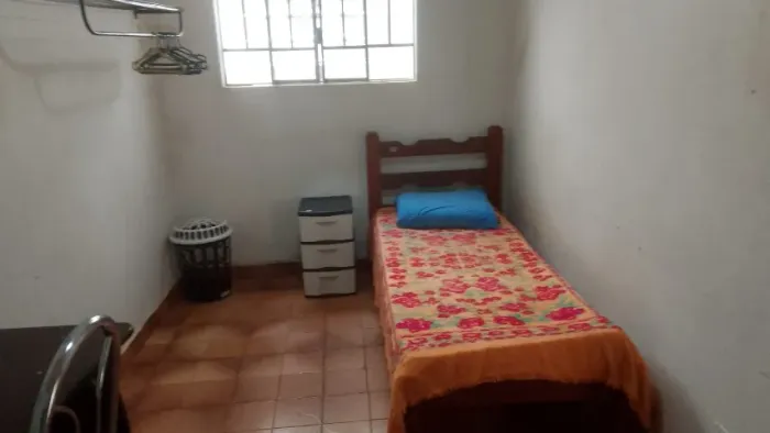 Quarto individual para rapaz não fumante