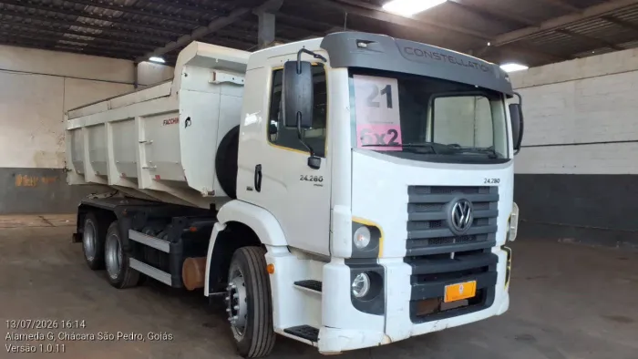 Volkswagen 24.280 E Constellation 6x2 2p (diesel)(E5) 2020/2021 Vamos Seminovos Goiania