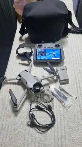 Mini 4 pró semi novo - pego mini 3