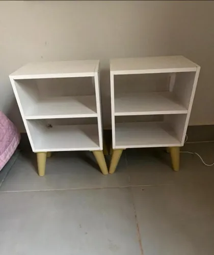 Vendo mesas de cabeceira