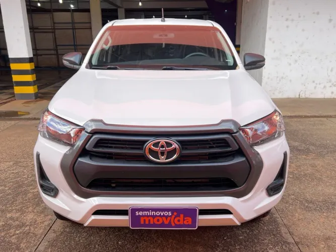 Toyota Hilux CD SRX Plus 4X4 2.8 TDI Die. Aut. 2024