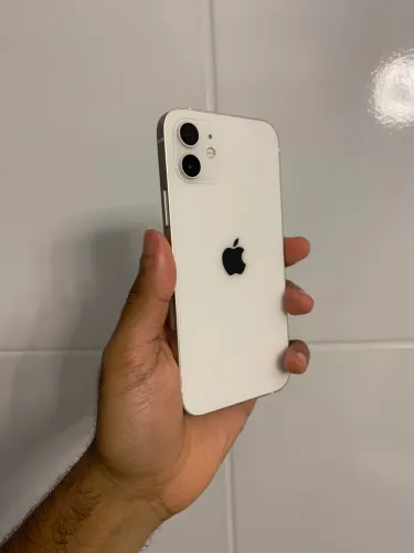 iPhone 12 128GB muito novo