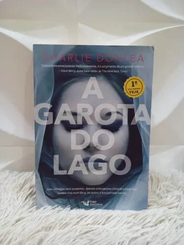 Livro A Garota do Lago - Charlie Donlea | Usado | Bom Estado