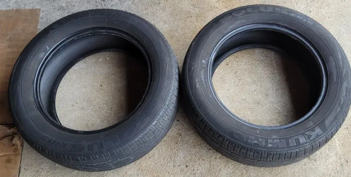 Par de pneus Kumho Solus KH 15