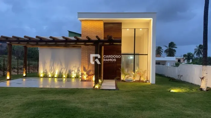 CASA NOVA A POUCOS PASSOS DO MAR NO CONDOMÍNIO ÁGUAS DE SAUÍPE R$ 850 MIL