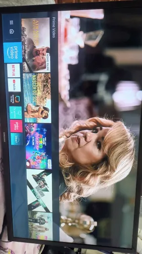 Tv samsung 32 smart ótima completa 