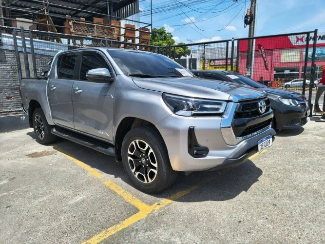 Toyota Hilux CD SRV 4X4 2.8 TDI Diesel Aut. 2024