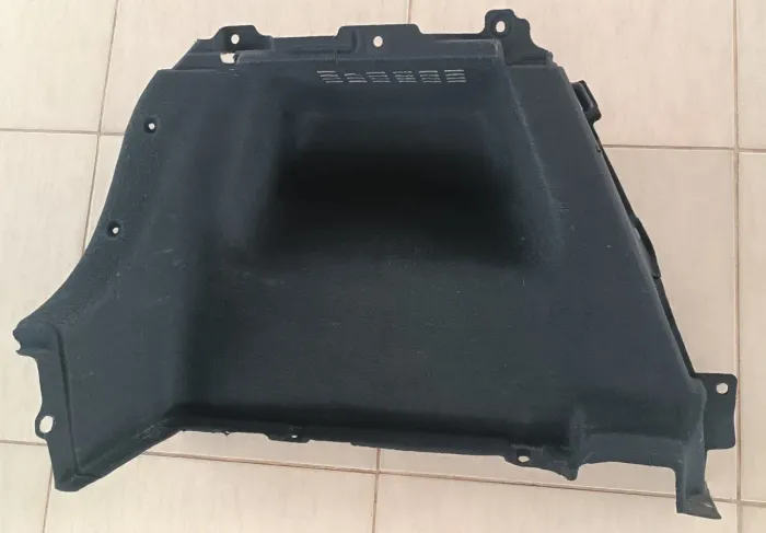 Forro de tecido porta mala Hyundai i30 lado esquerdo 2012