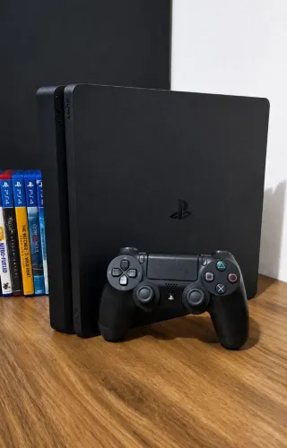 PS4 Slim