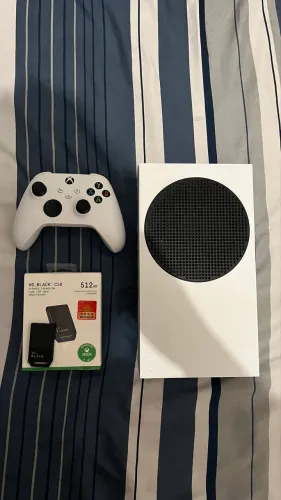 Console Xbox Series + Cartão de expansão 512Gb