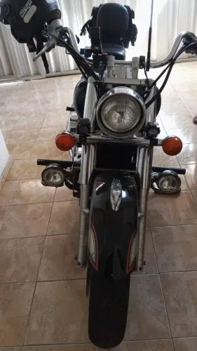 Honda Shadow  750, 09, preta,  em estado de zero, apenas 22.100 km,  segundo dono, 