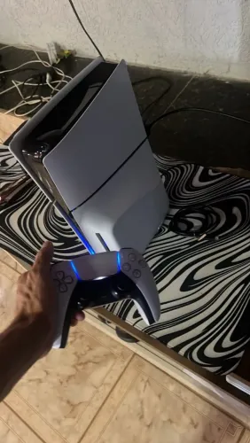 Vendo ps5 slim mídia física 1 terá se vier buscar faço menos 