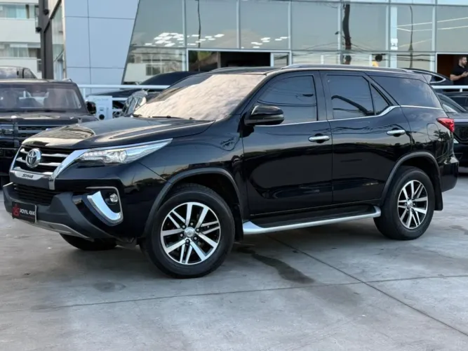 Toyota Hilux SW4 4X4 2.8 Diesel 2019