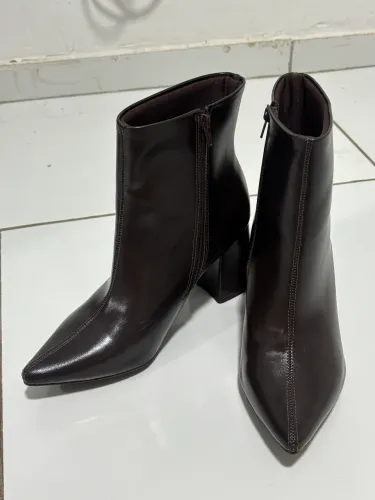 Bota marrom NOVA!