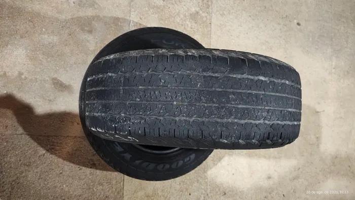 Pneus aro 16 235/60