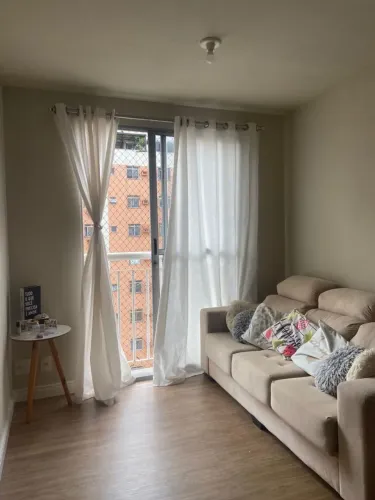 Alugo apartamento semi mobiliado no Condomínio Ville Solares, na Av. Augusto Montenegro.
