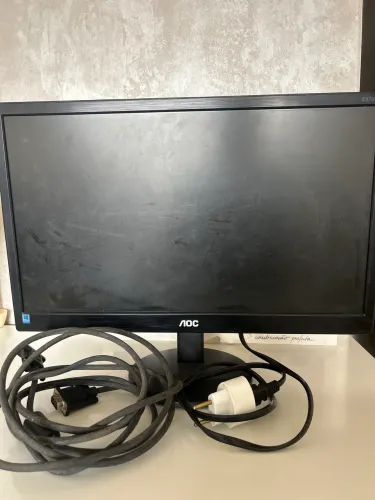Monitor AOC  Led Modelo E970