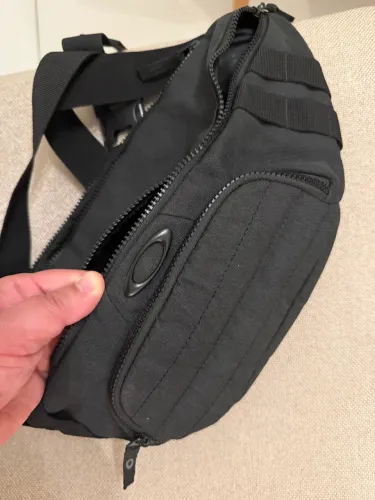 Pochete oakley original nova