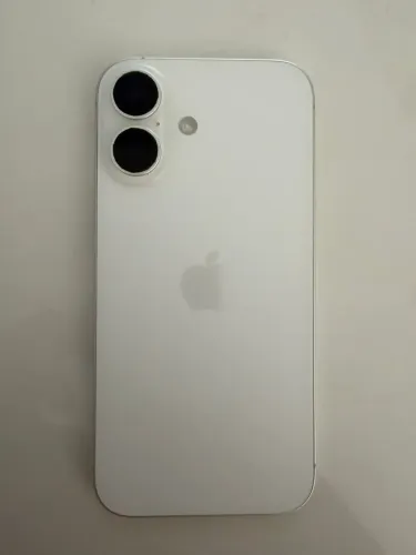 iPhone 16