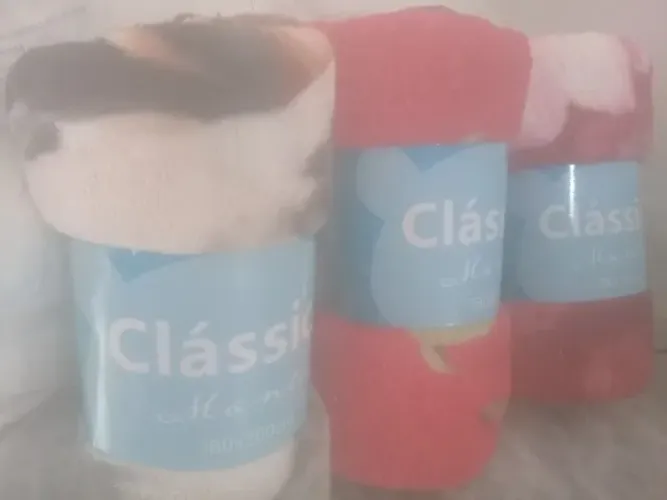 Cama mesa e banho