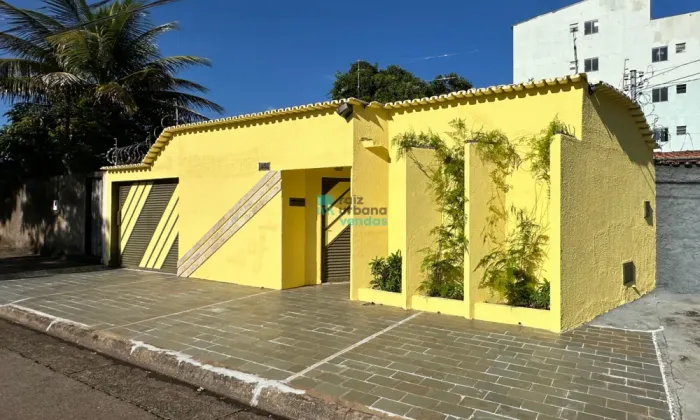 Casa mobiliada no Jardim América