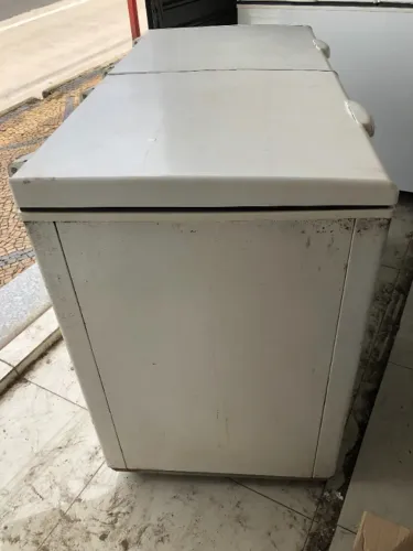 Freezer Metalfrio horizontal 2 portas 419l 220v