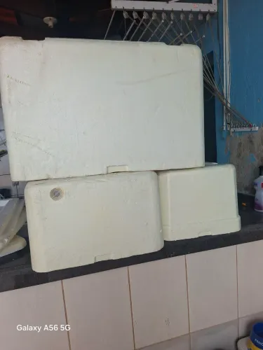 Vendo caixa termica 100l, 70l, 50l