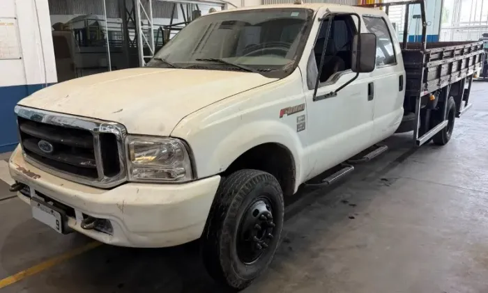 Ford F-4000 3.9 Turbo Intercooler Diesel 2P Manual 2004