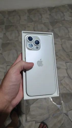 iPhone 15 Pro Max Perfeito 84%